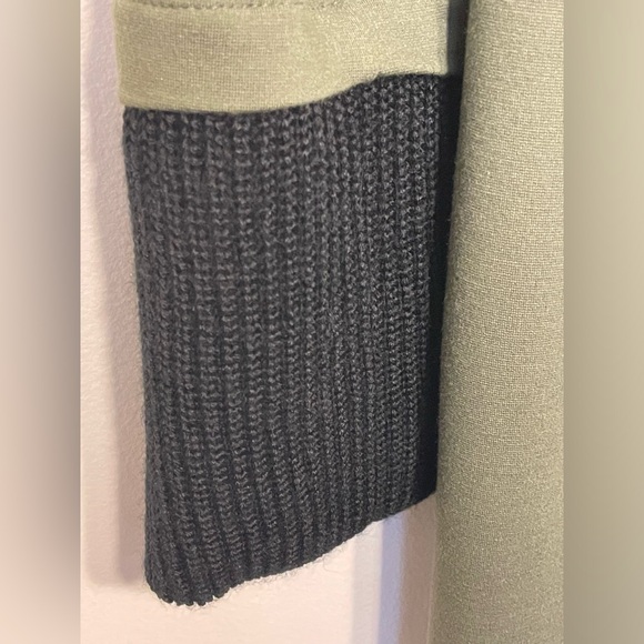 Venus Knit Asymmetrical Big Button-Front Jacket Top Olive Womens Sz 4 Equestrian - Picture 5 of 12